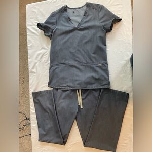 Figs women’s scrub set.  Size XS. Heather denim rare color